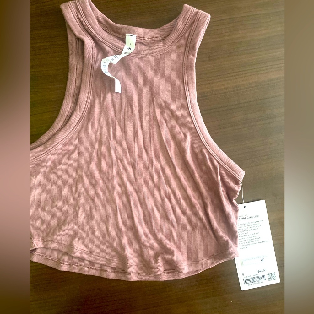 LuLuLemon cropped tank